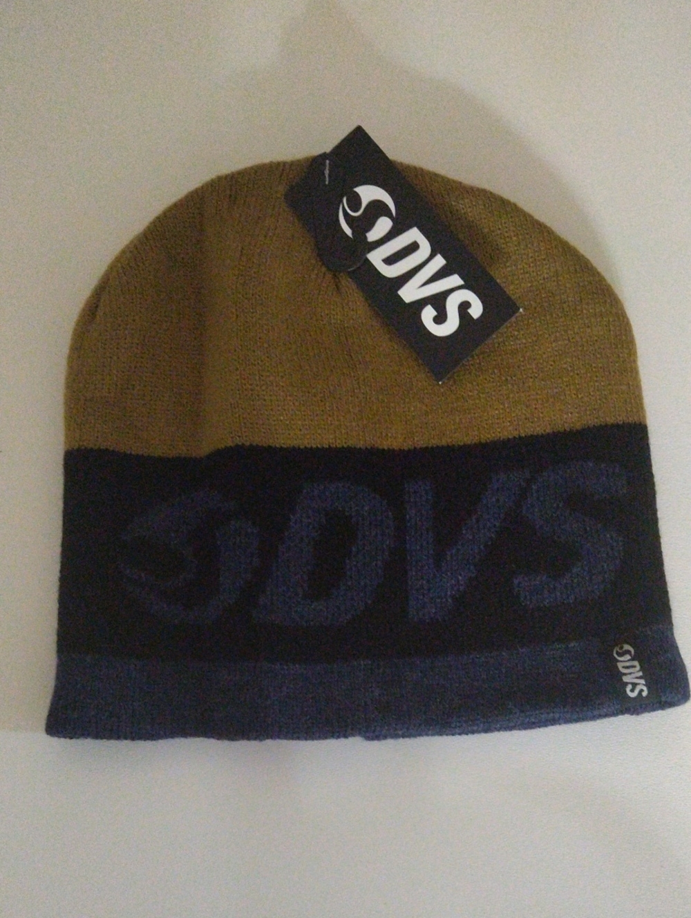 DVS Two-Tone Knit Beanie in Olive & Navy New O/S